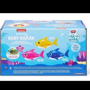 Robo Alive Junior Baby Shark New Silicon Fins Version Singing and Swimming baby